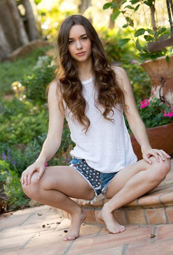 Карина, 19 лет, 3 размер груди